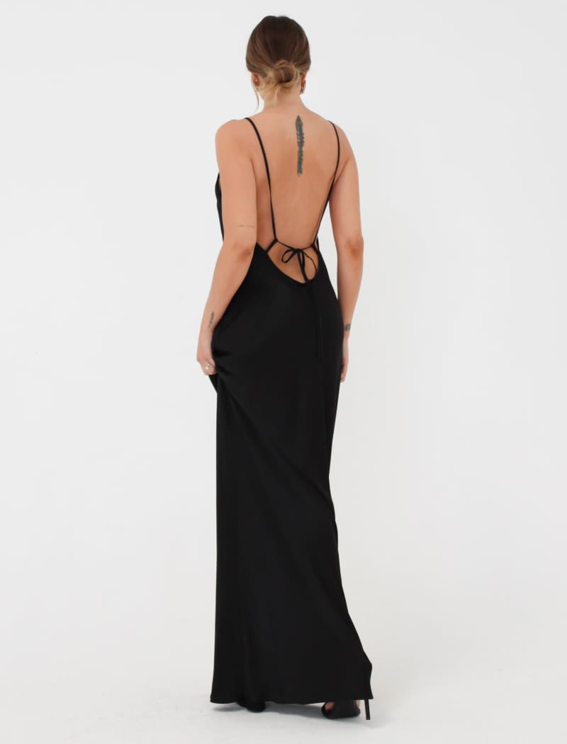 Black Maxi Dress for Low Tide Occasions